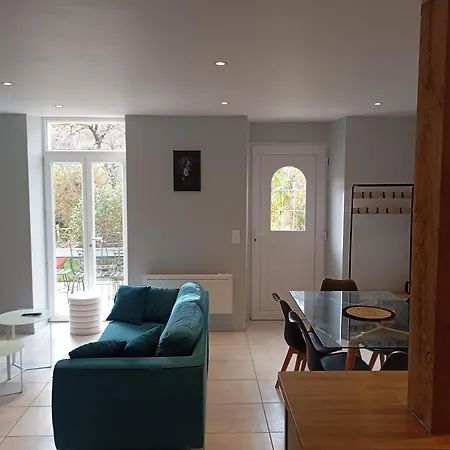 La Maison Du Gardien Semesterbostad *