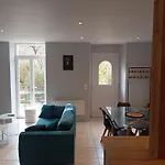 La Maison Du Gardien Nyaraló *